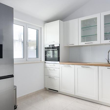 טרוגיר Apartments Eva מראה חיצוני תמונה