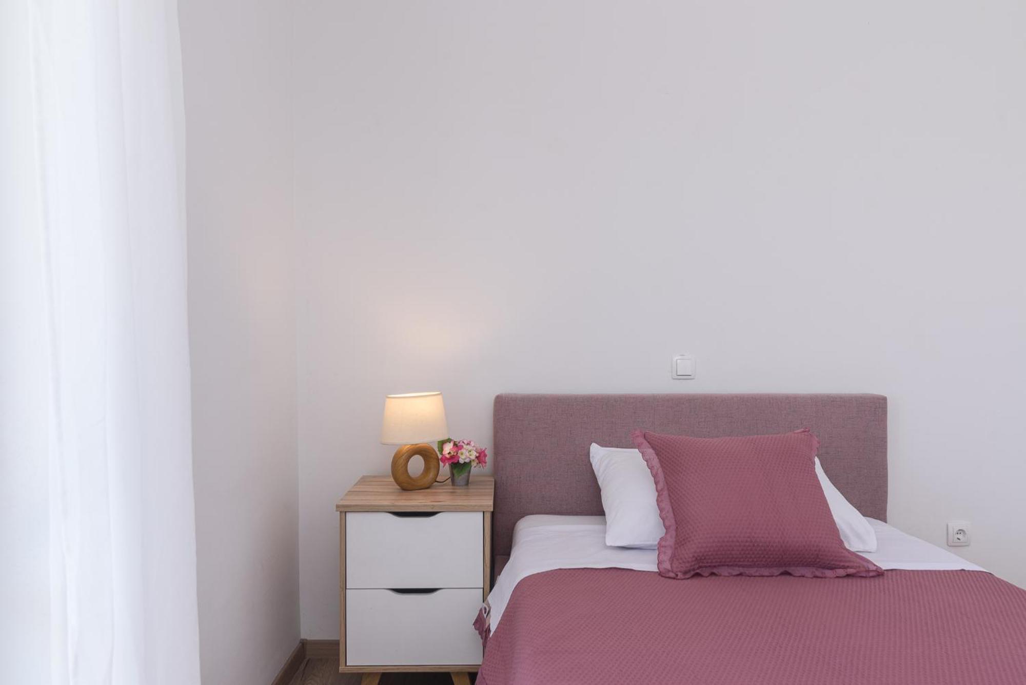 טרוגיר Apartments Eva מראה חיצוני תמונה