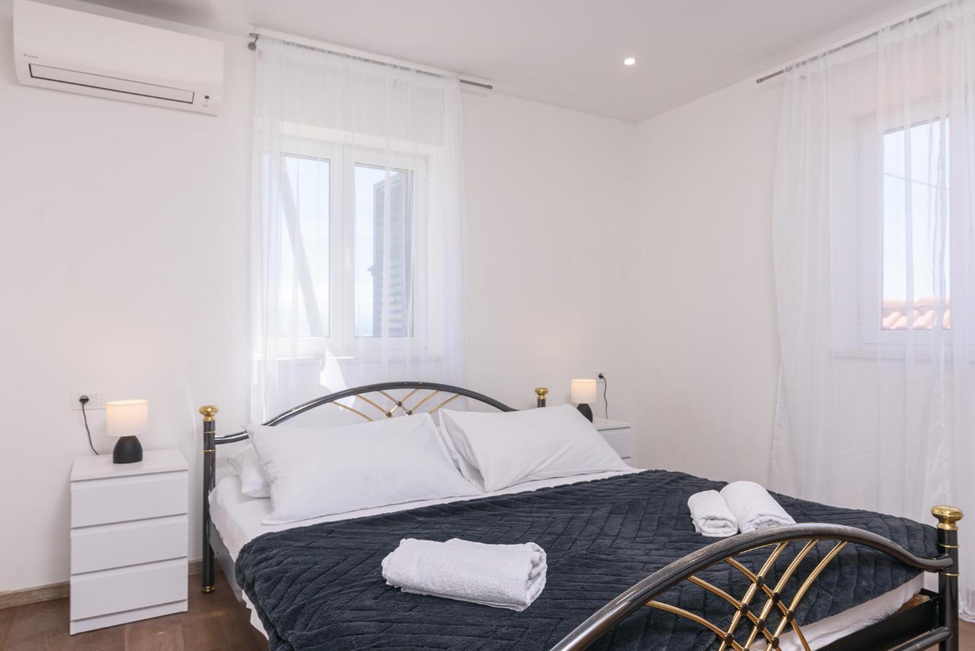 טרוגיר Apartments Eva מראה חיצוני תמונה