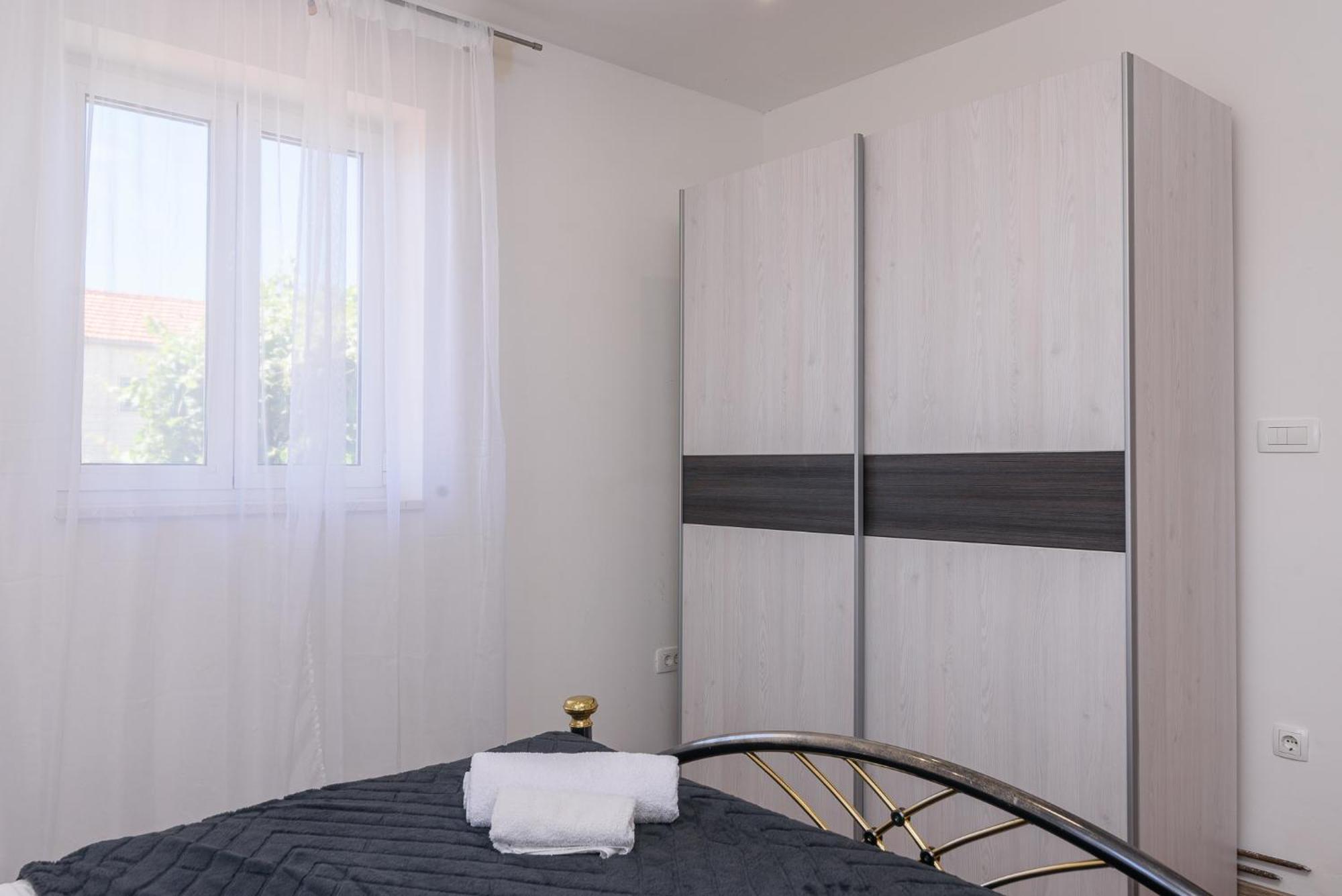 טרוגיר Apartments Eva מראה חיצוני תמונה