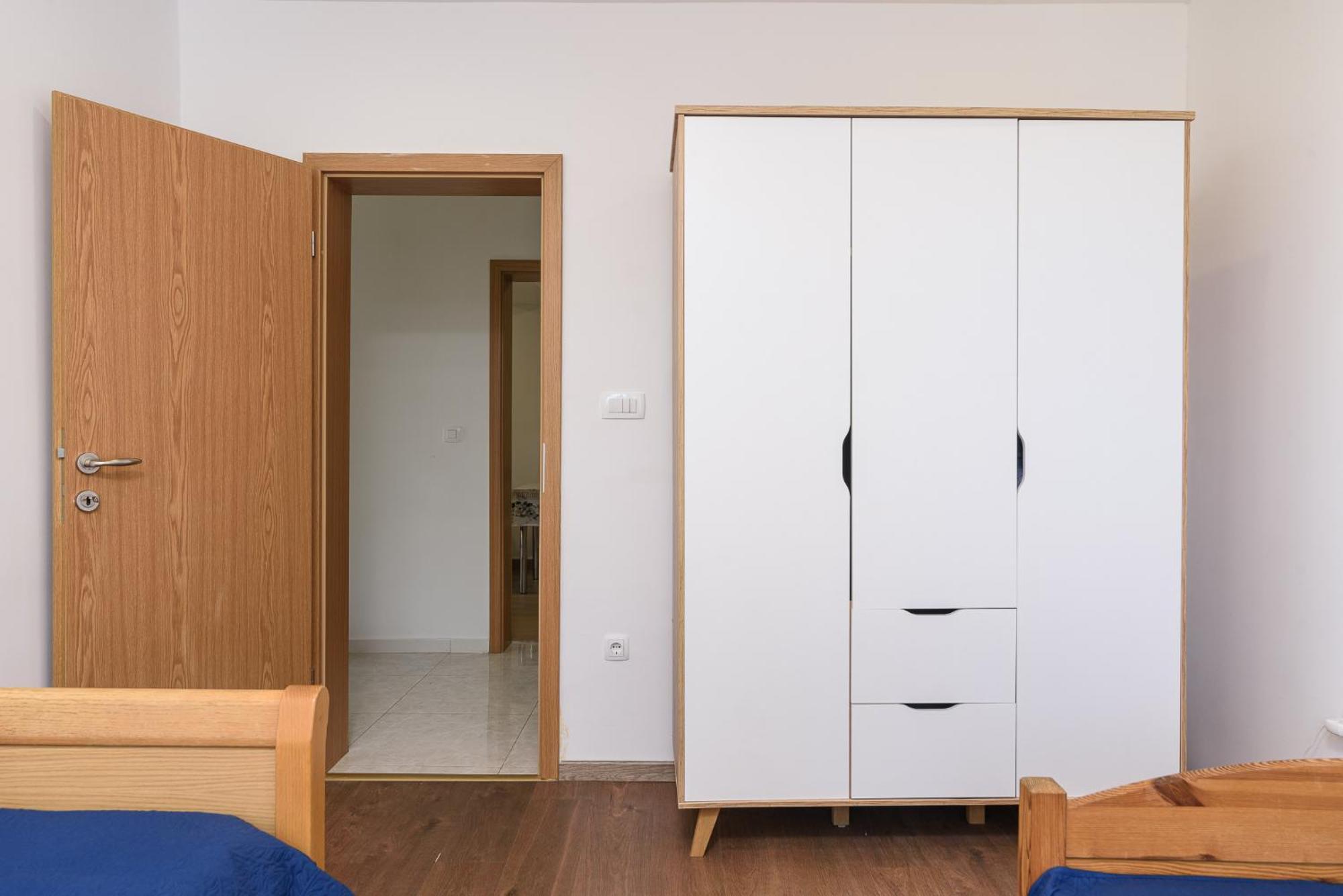 טרוגיר Apartments Eva מראה חיצוני תמונה