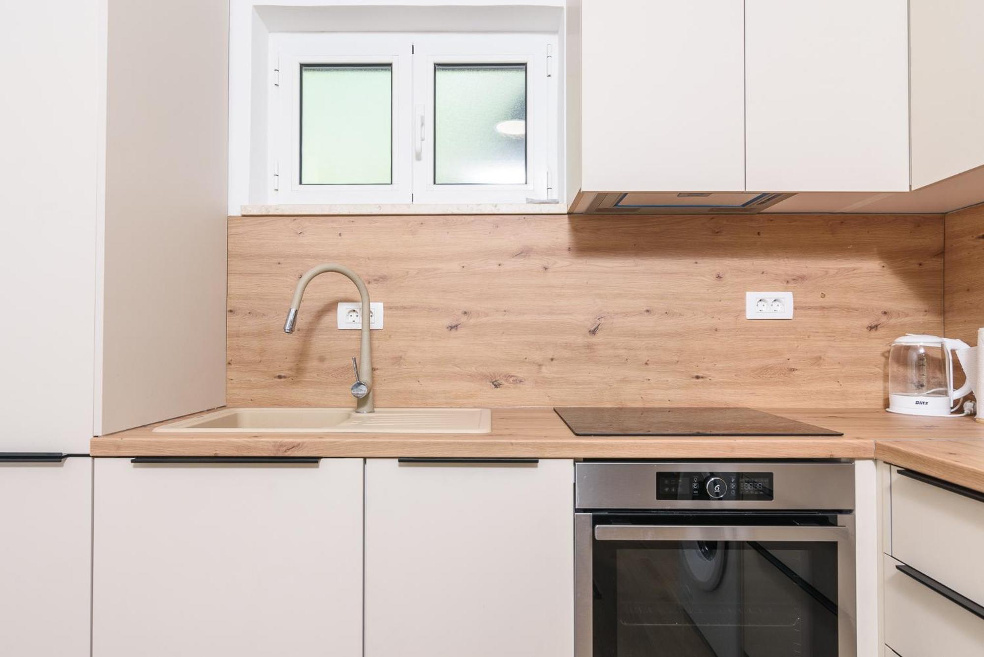 טרוגיר Apartments Eva מראה חיצוני תמונה