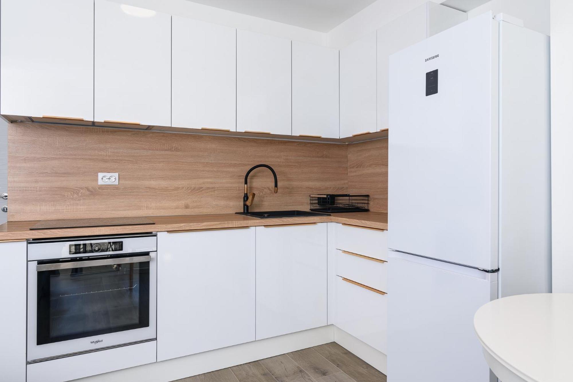 טרוגיר Apartments Eva מראה חיצוני תמונה