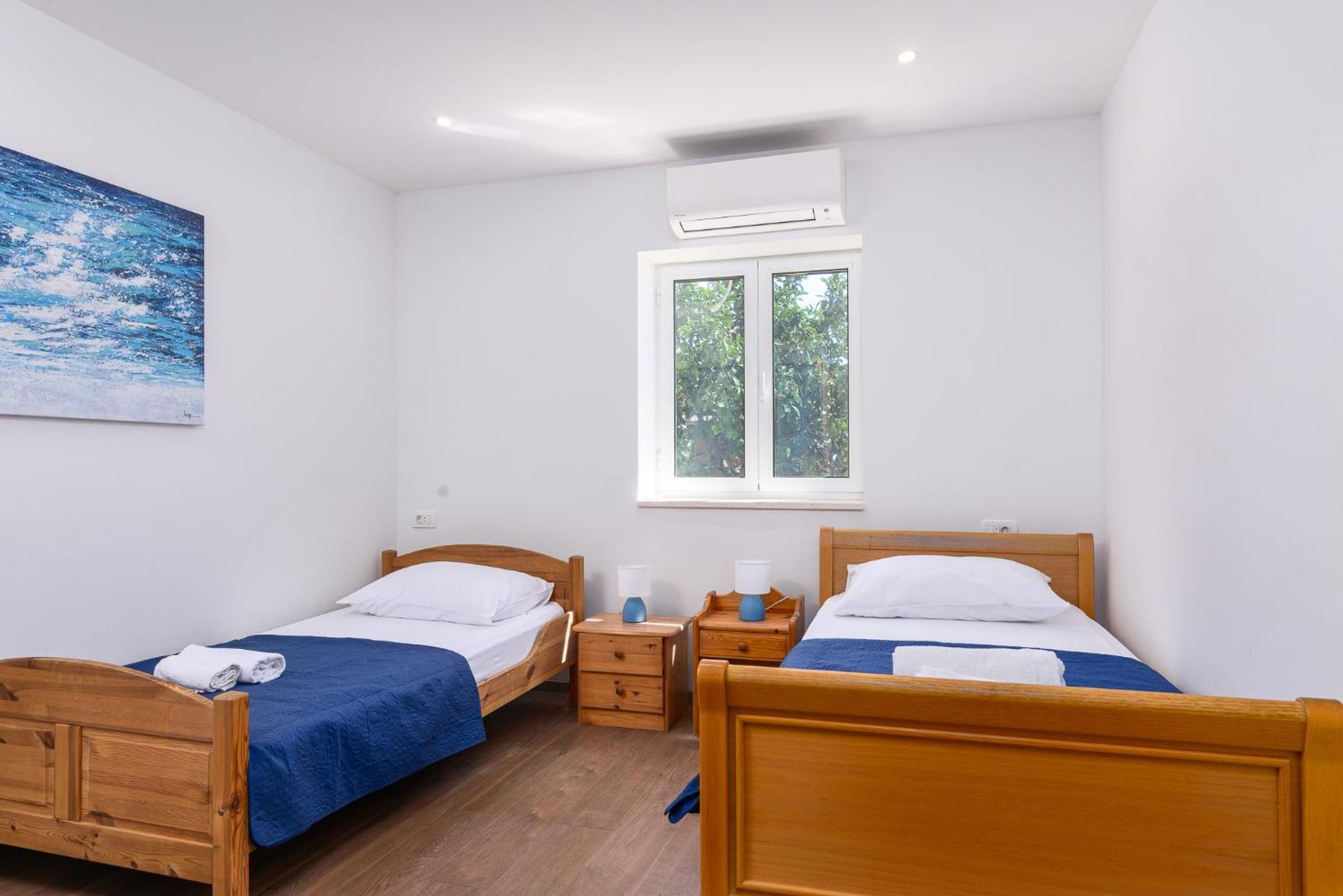 טרוגיר Apartments Eva מראה חיצוני תמונה